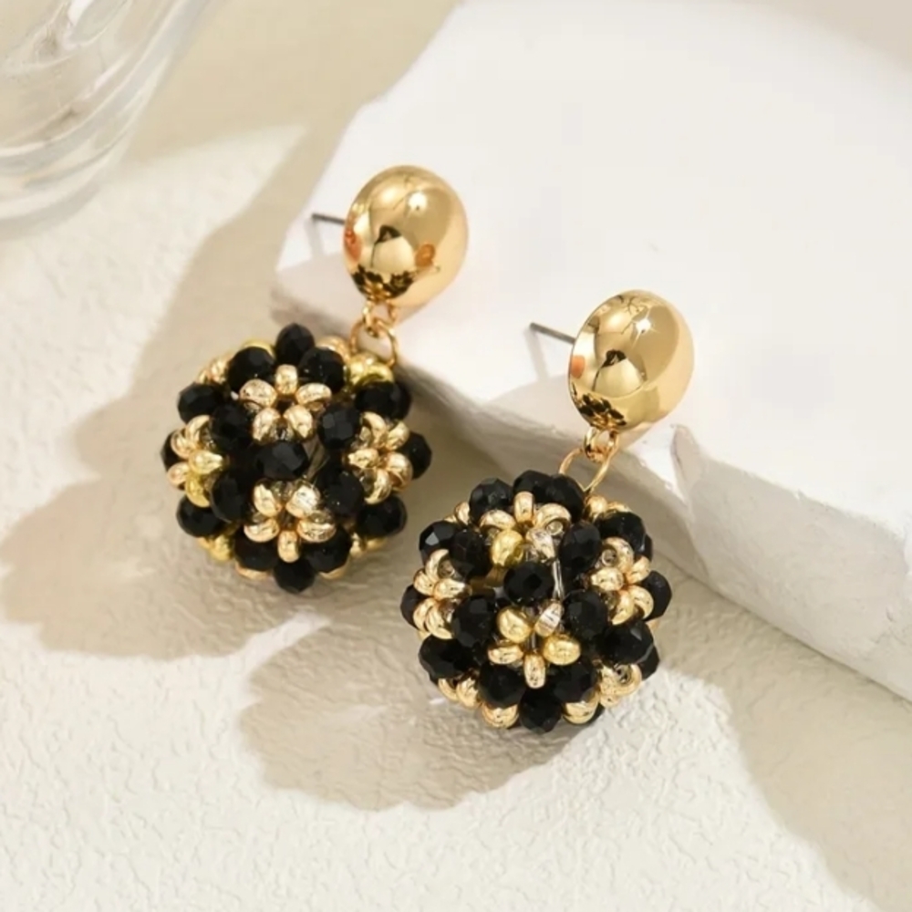 ♥️G 5/$20 Elegant Gold and Black Ball Earrings